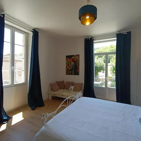 Maison Sur Le Lot Couette-café 4*