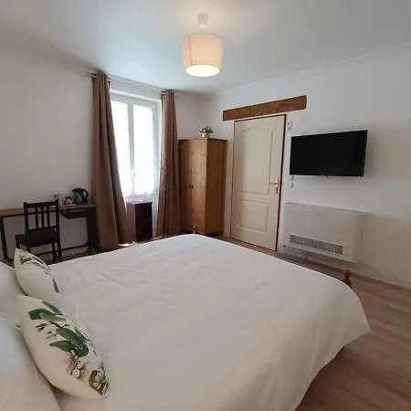 Maison Sur Le Lot Oda ve Kahvaltı 4*